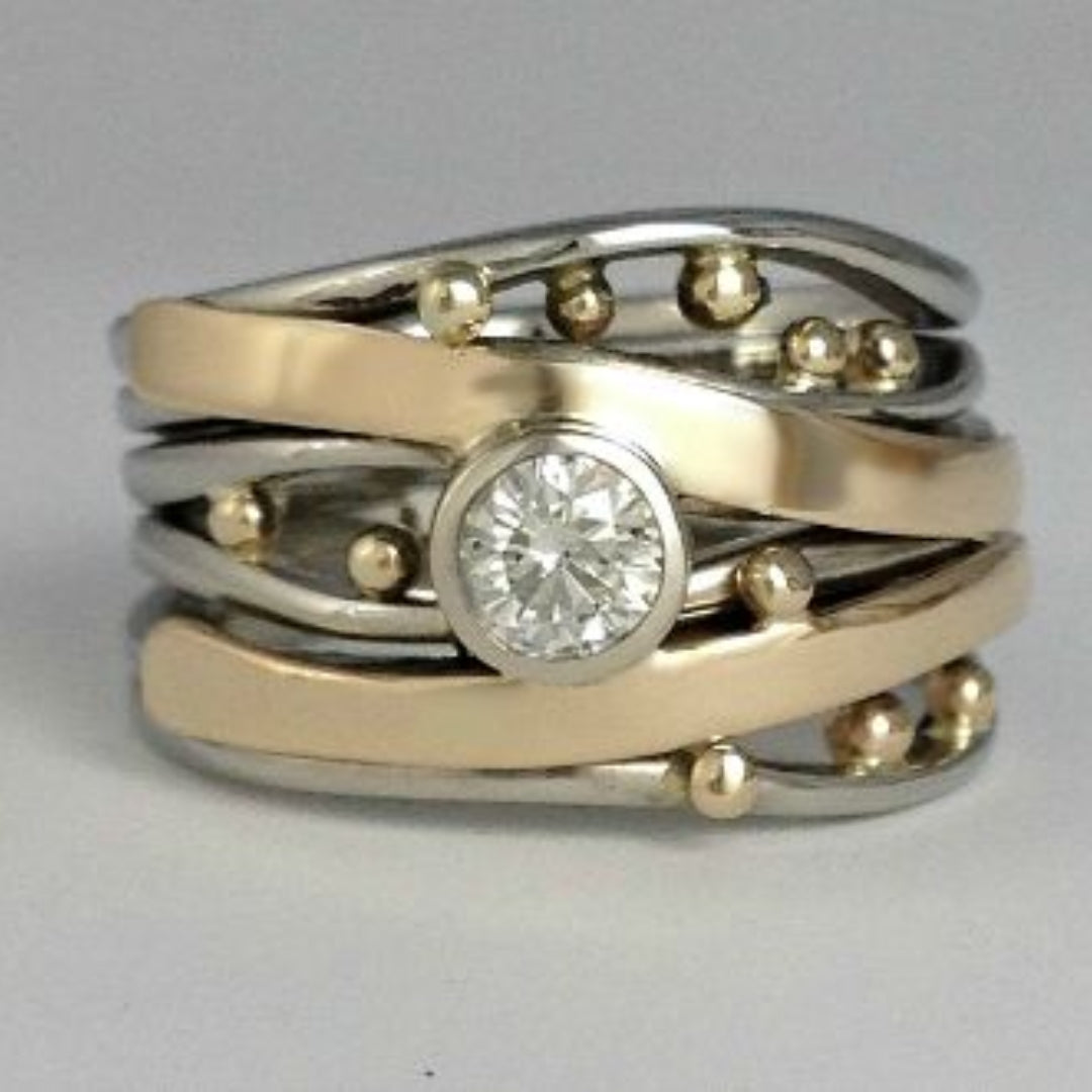 Bague vintage tressée en or avec zircon main image 1
