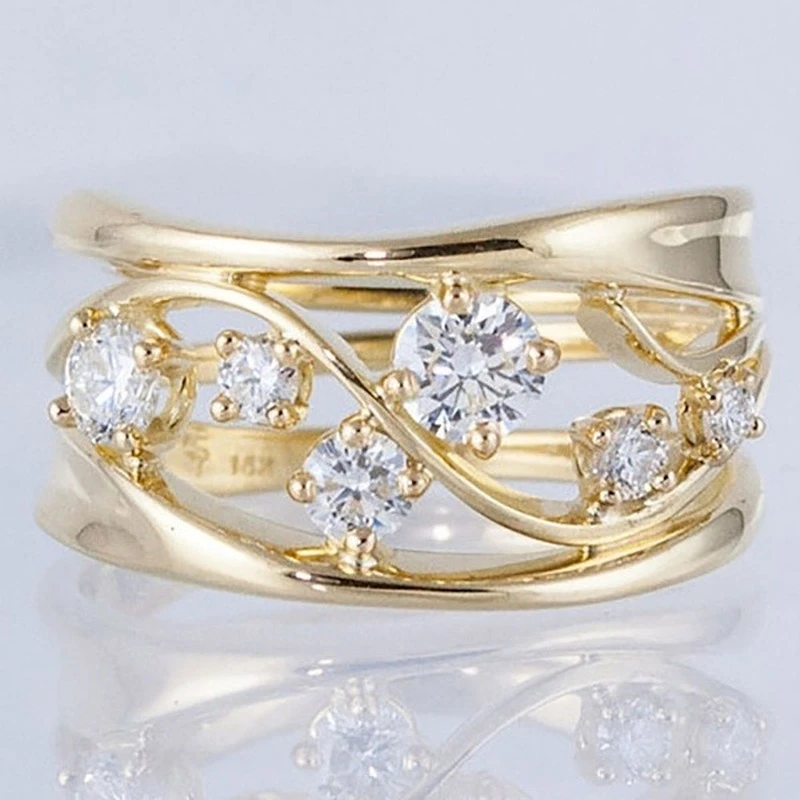 Bague en zircone plaquée élégante en forme de V