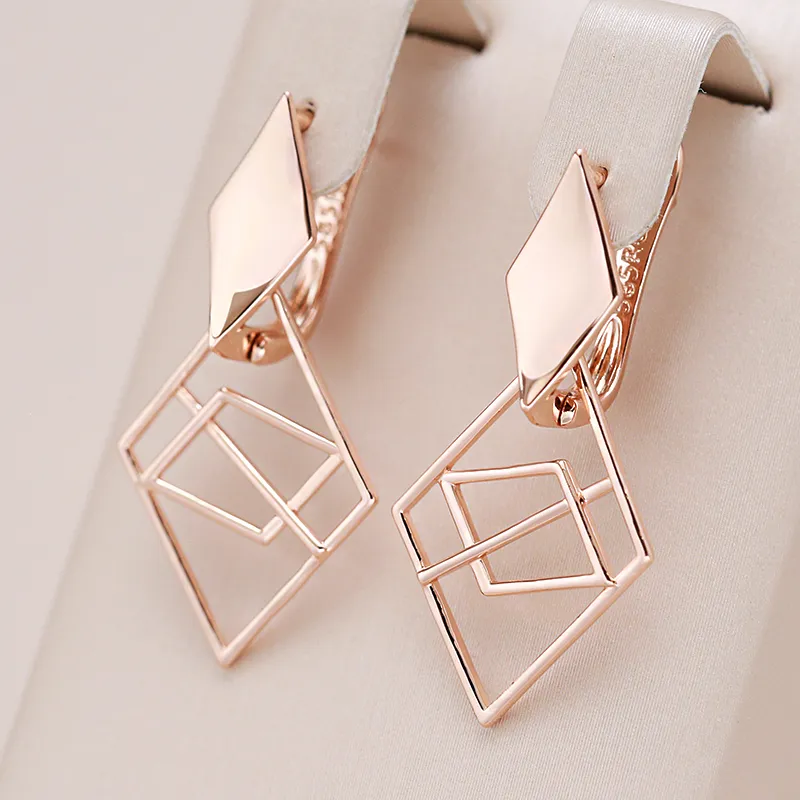 Boucles d'oreilles Géométriques Creuses Elégantes en Or – Paradise Designs