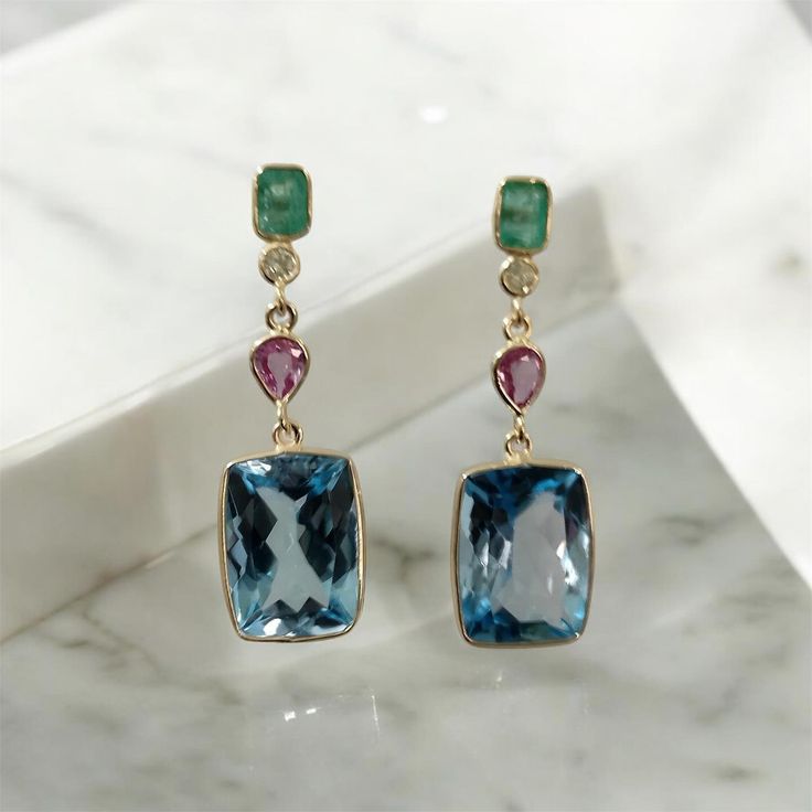 Boucles d'oreilles carrées bleues