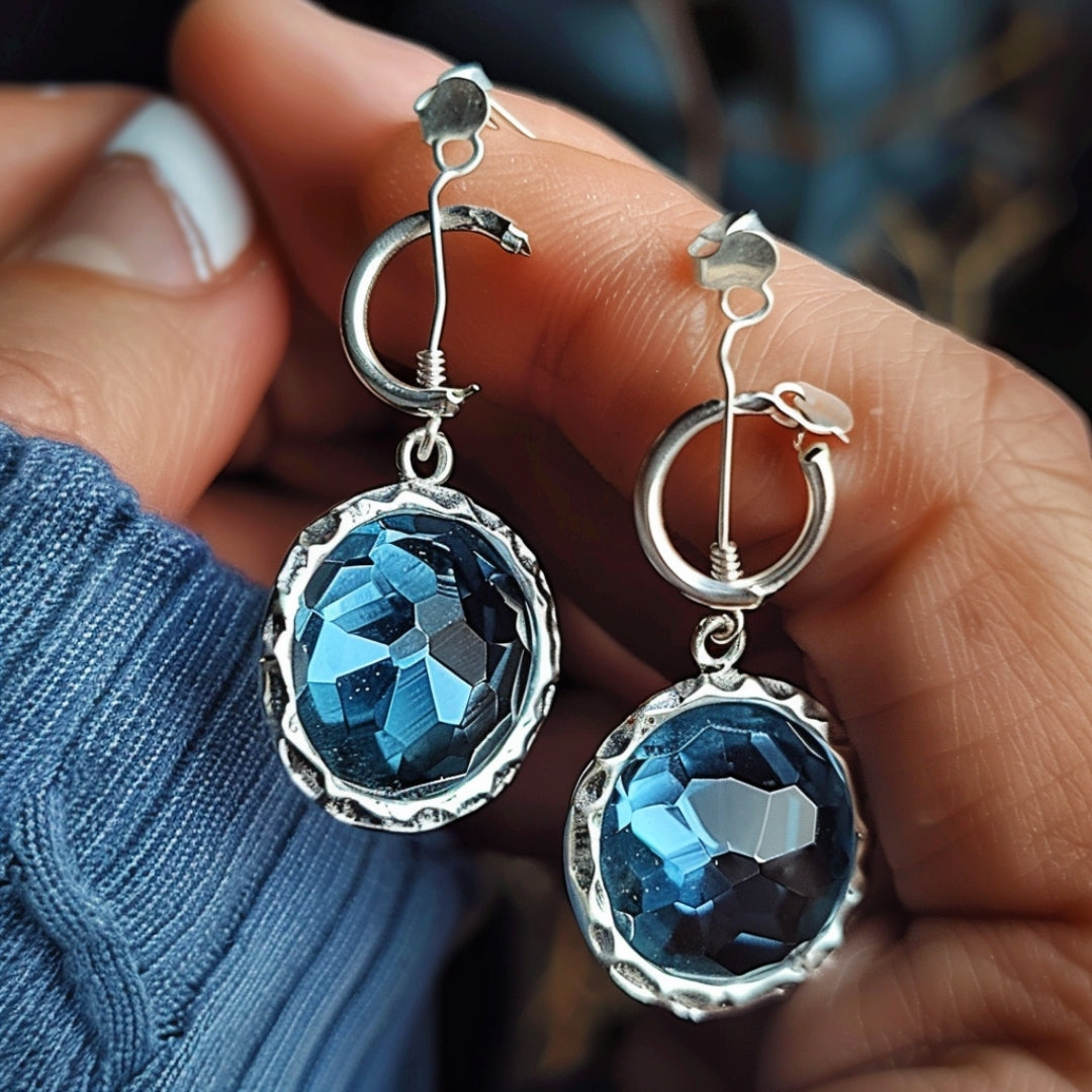 Boucles d'oreilles en cristal bleu dans un rêve vintage