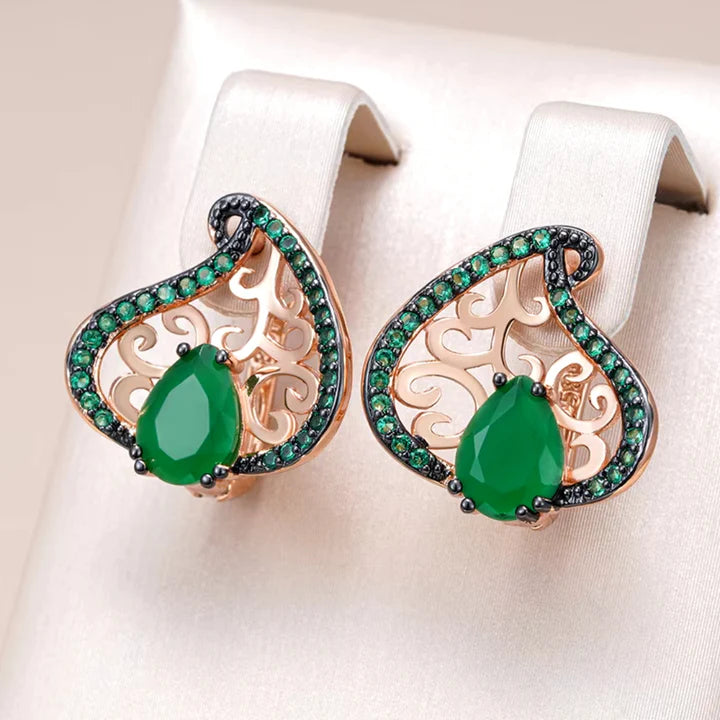 Boucles d'oreilles élégantes en cristaline verte et dorée