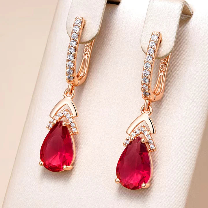 Boucles d'oreilles élégantes en verre rouge