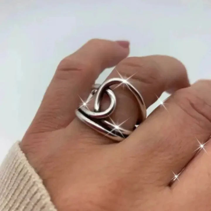Bague irrégulière en argent