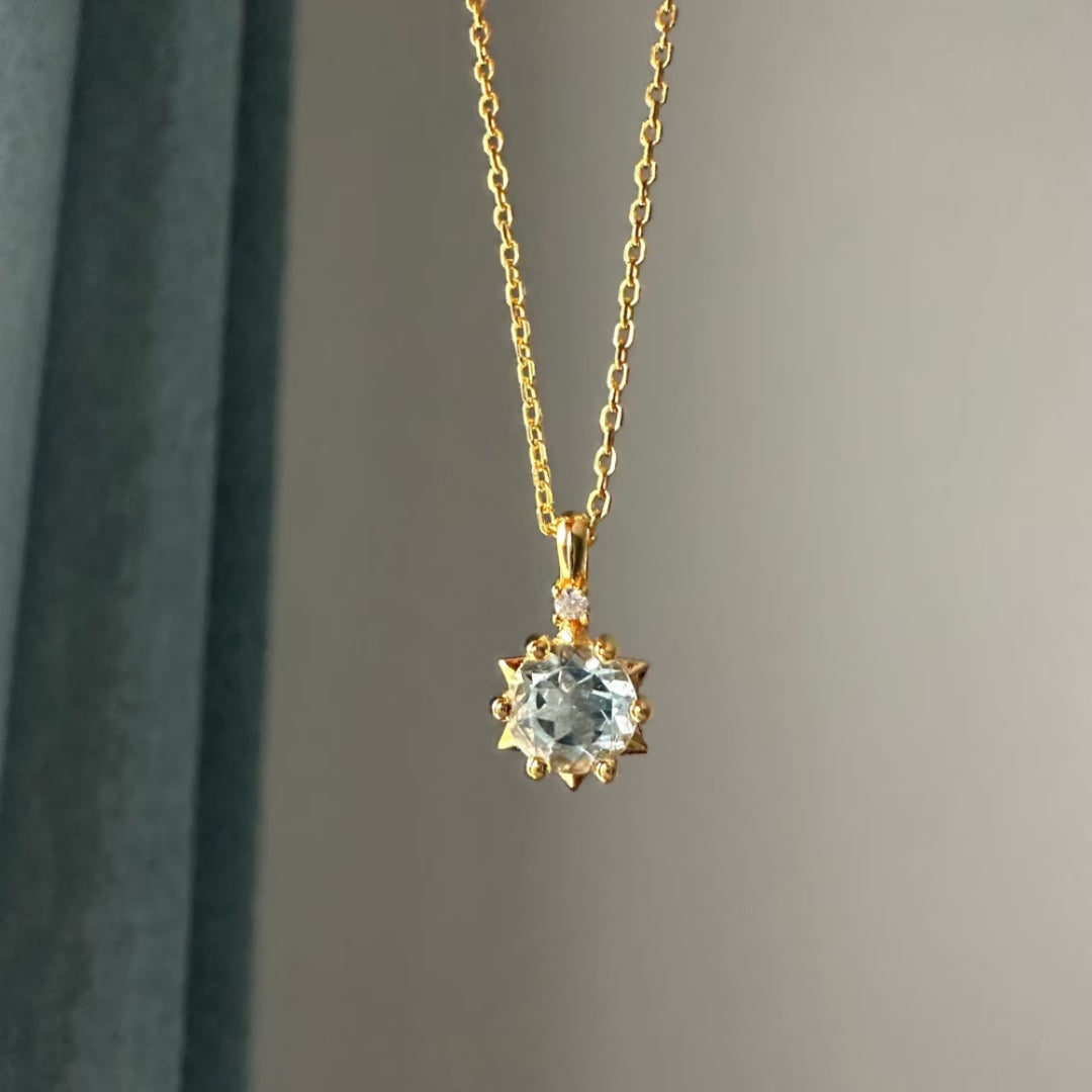 Collier tournesol en cristal