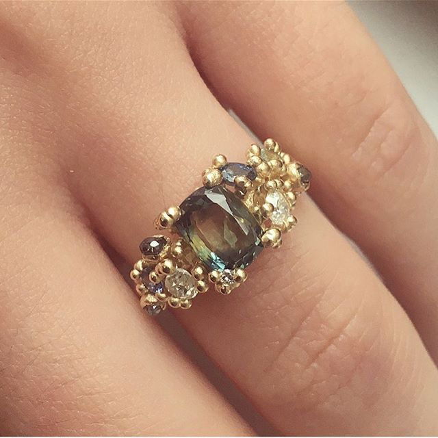 Bague unique en cristal doré