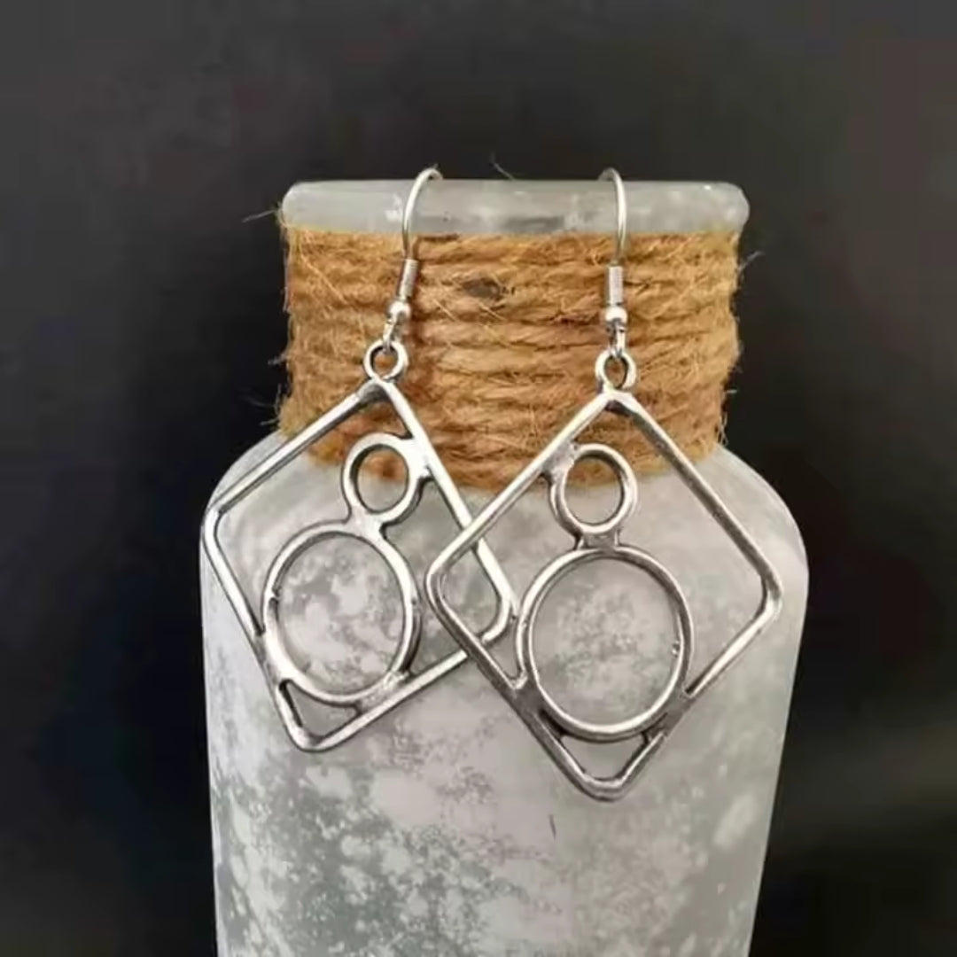 Boucles d'oreilles creuses carrées en argent