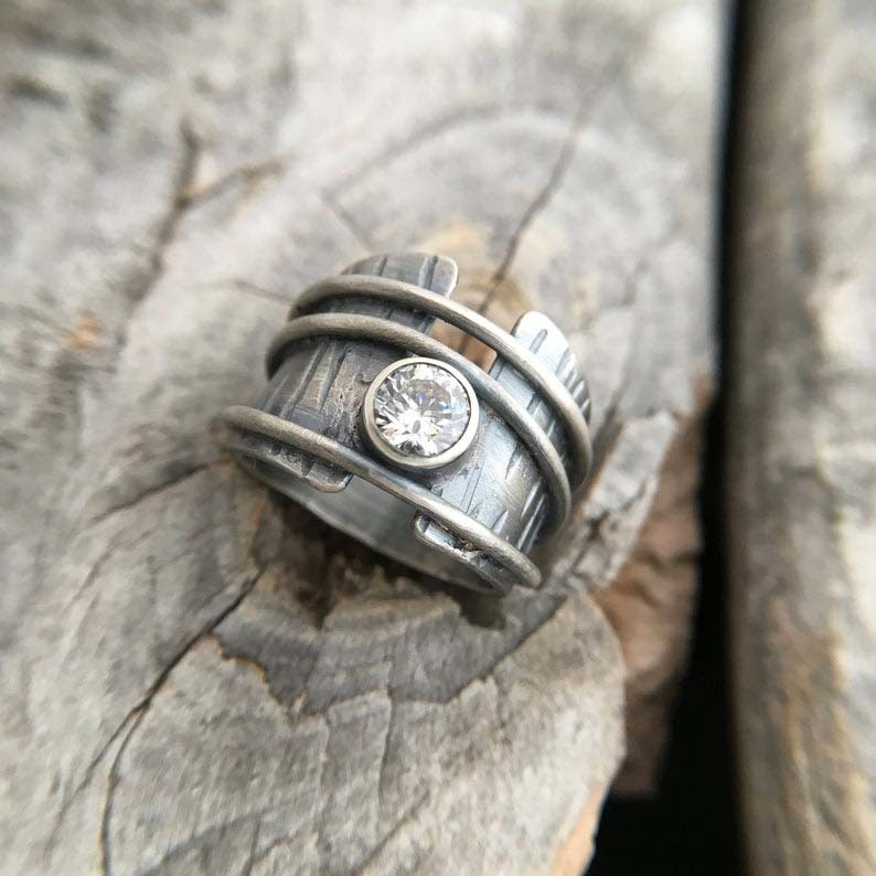 Bague en argent avec incrustation de cristal vintage