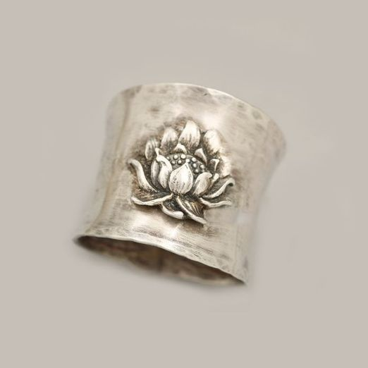 Bague Lotus en argent vintage