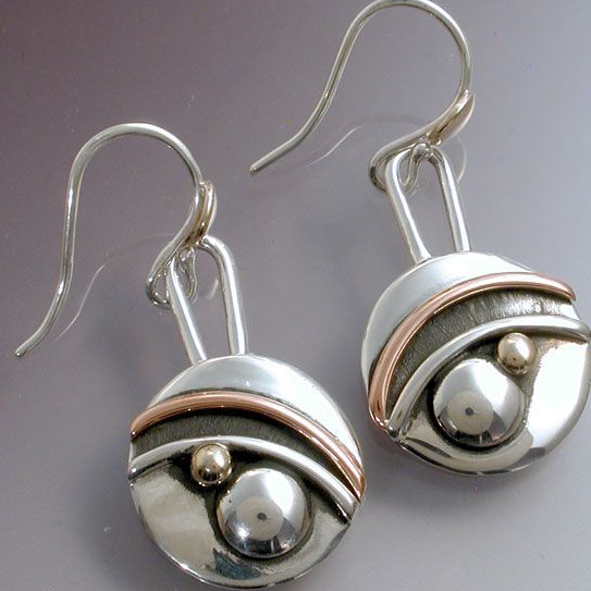 Boucles d'oreilles vintage en argent avec perles arrondies