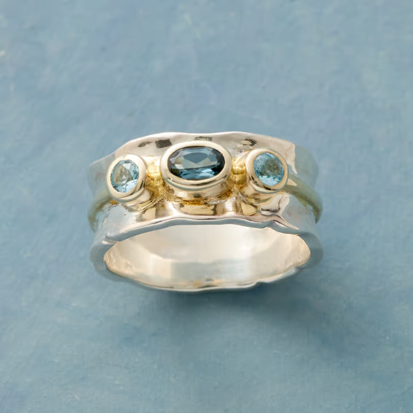 Bague avec cristaux incurvés bleus en or et argent vintage