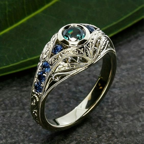 Bague vintage bleue et verte brillante