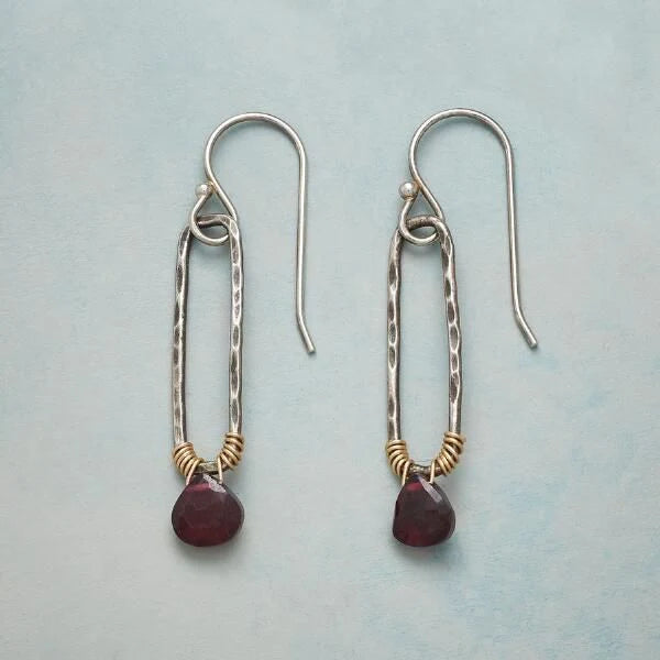 Boucles d'oreilles pendantes en grenat