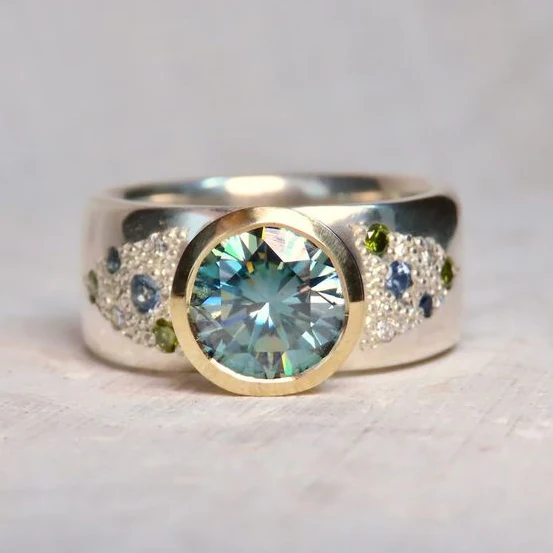 Bague vintage en cristal bleu cosmique brillant