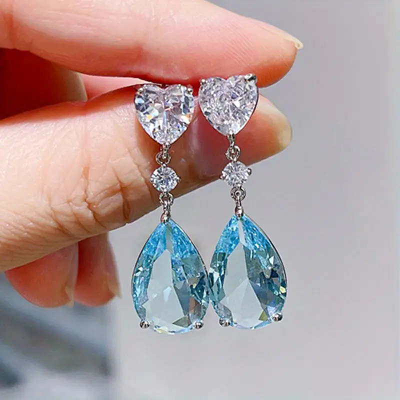 Pendants d'oreilles bleu brillant