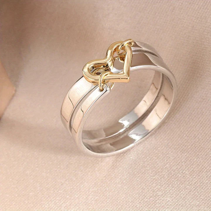 Bague en argent avec cœur en or