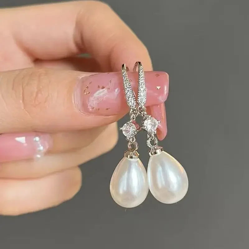 Boucles d'oreilles en perles brillantes