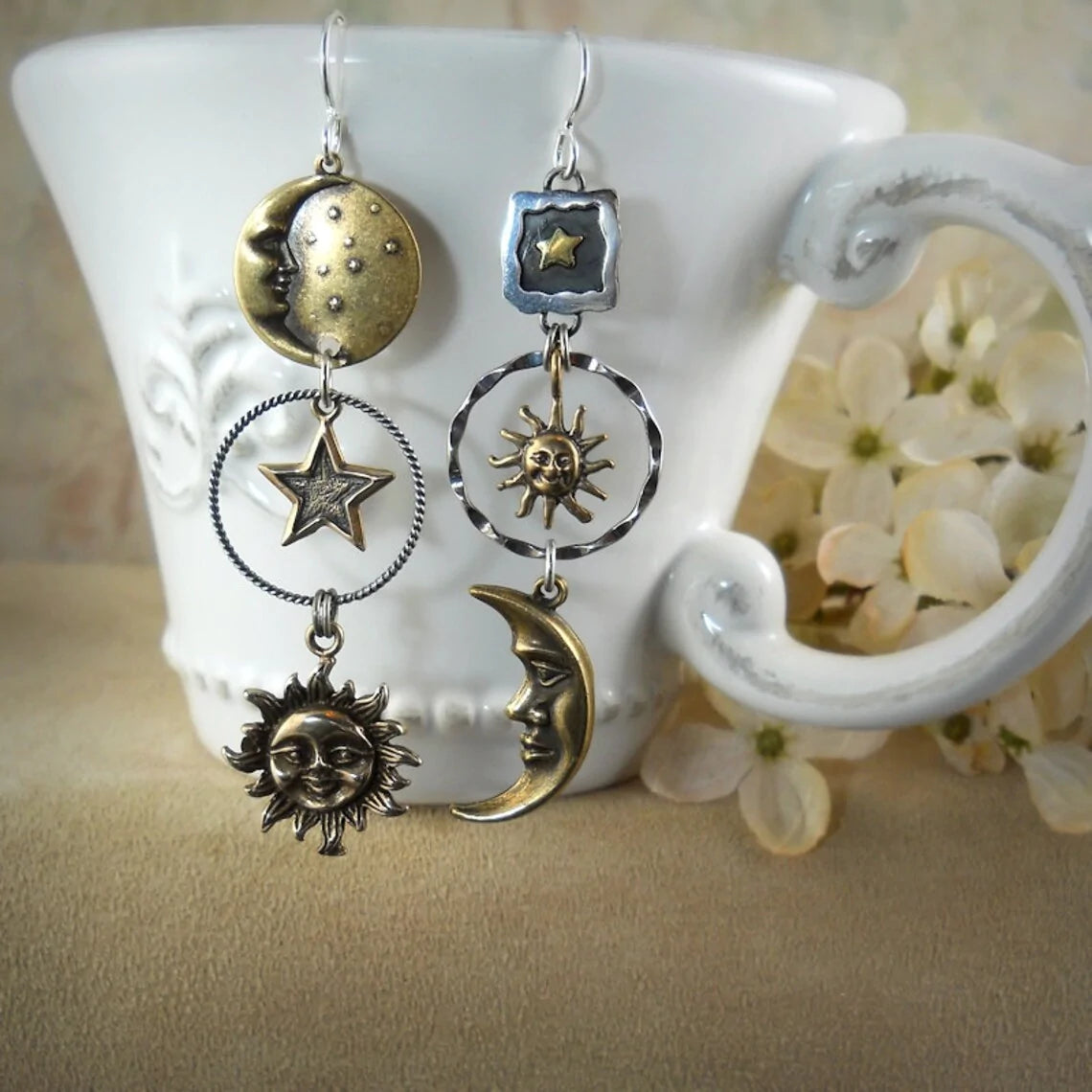 Boucles d'Oreilles Pendantes Soleil-Lune