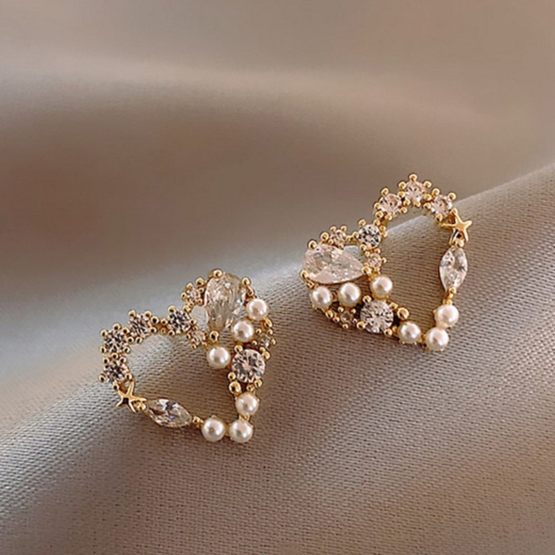 Boucles d'Oreilles Cœur en Or avec Perles et Zircons