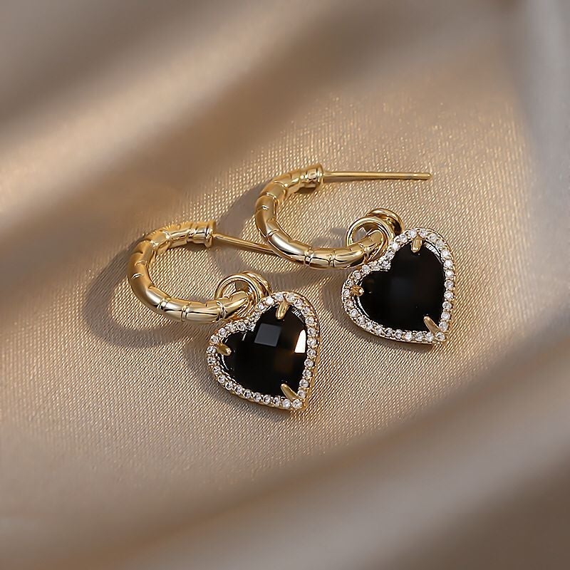 Boucles d'oreilles coeur noir en or