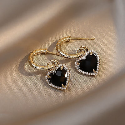 Boucles d'oreilles coeur noir en or