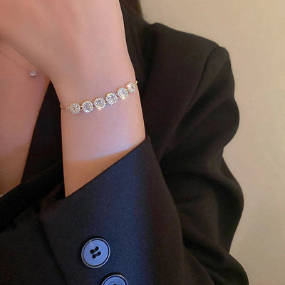 Bracelet de Luxe Ajustable avec Zirconia en Or