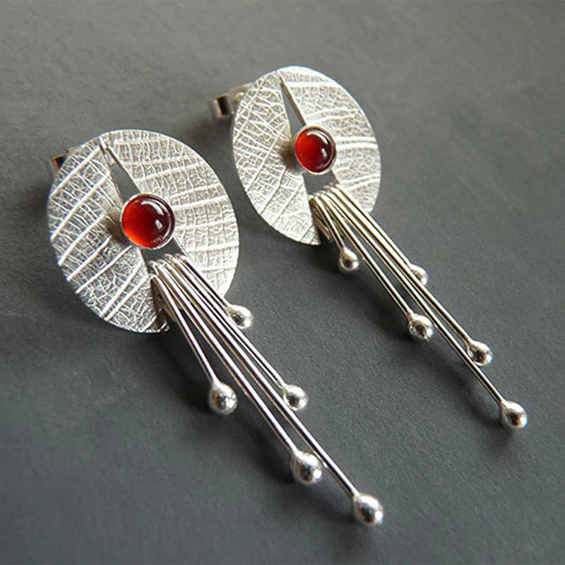 Boucles d'Oreilles Pendantes en Pierre Rouge Creuse