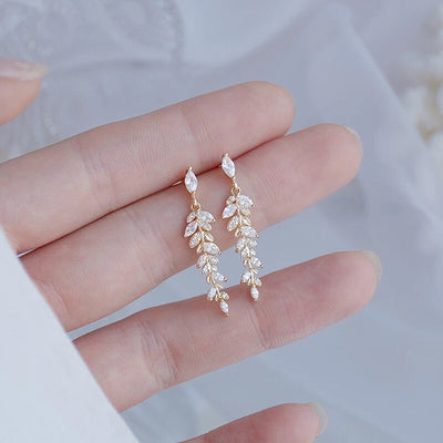 Boucles d'Oreilles Pendantes avec Feuilles en Zirconium en Or