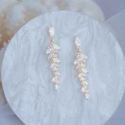 Boucles d'Oreilles Pendantes avec Feuilles en Zirconium en Or