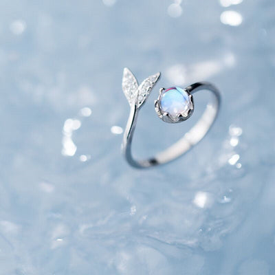 Bague de queue de dauphin ajustable en argent et zircone bleue