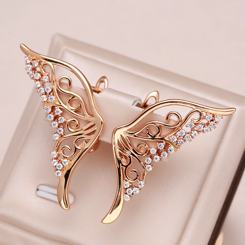 Elégantes Boucles d'oreilles Papillon en Or avec Zirconia