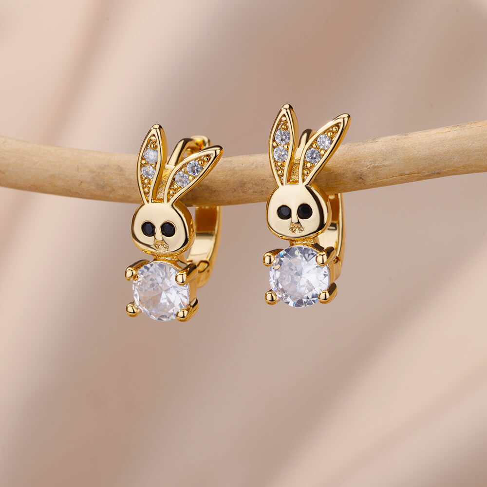 Boucles d'oreilles Minimalist Bunny avec Zirconia en or