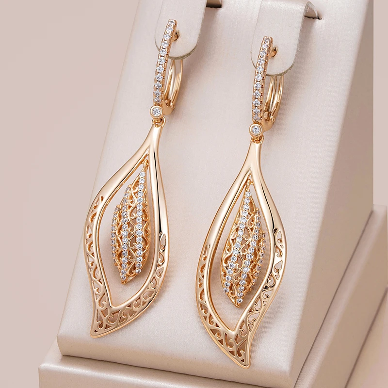 Boucles d’oreilles élégantes en or brillant