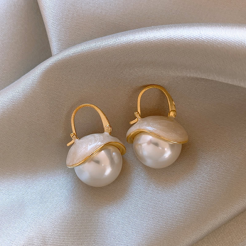 Elégantes boucles d'oreilles en perles en or