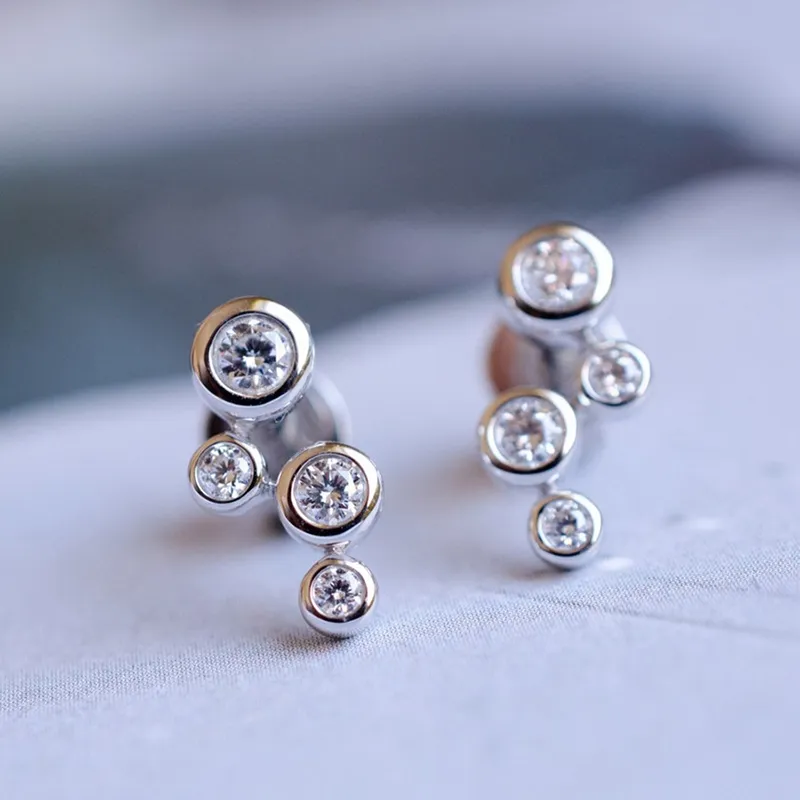 Boucles d'oreilles vintage en argent avec zirconium