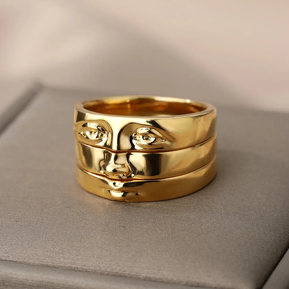 Bague avec face dorée