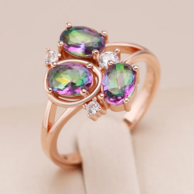 Bague élégante en cristaux multicolores