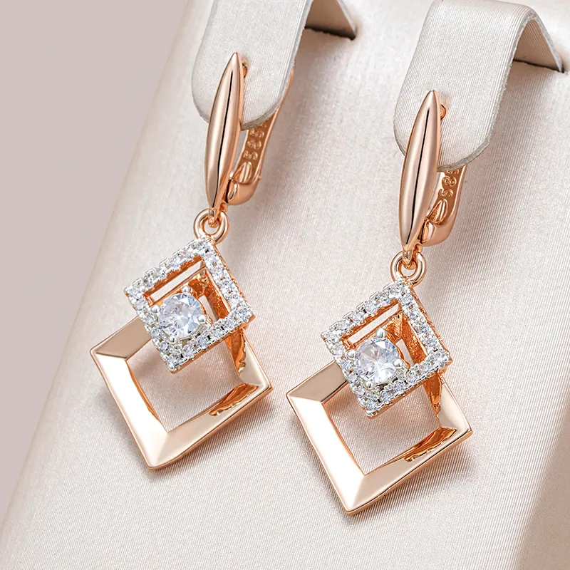 Boucles d'oreilles Géométriques brillantes et élégantes