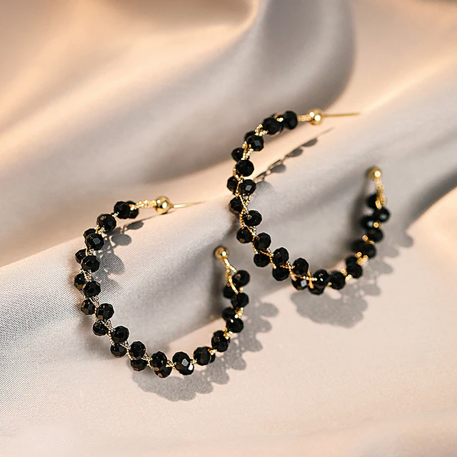 Boucles d'oreilles noires élégantes