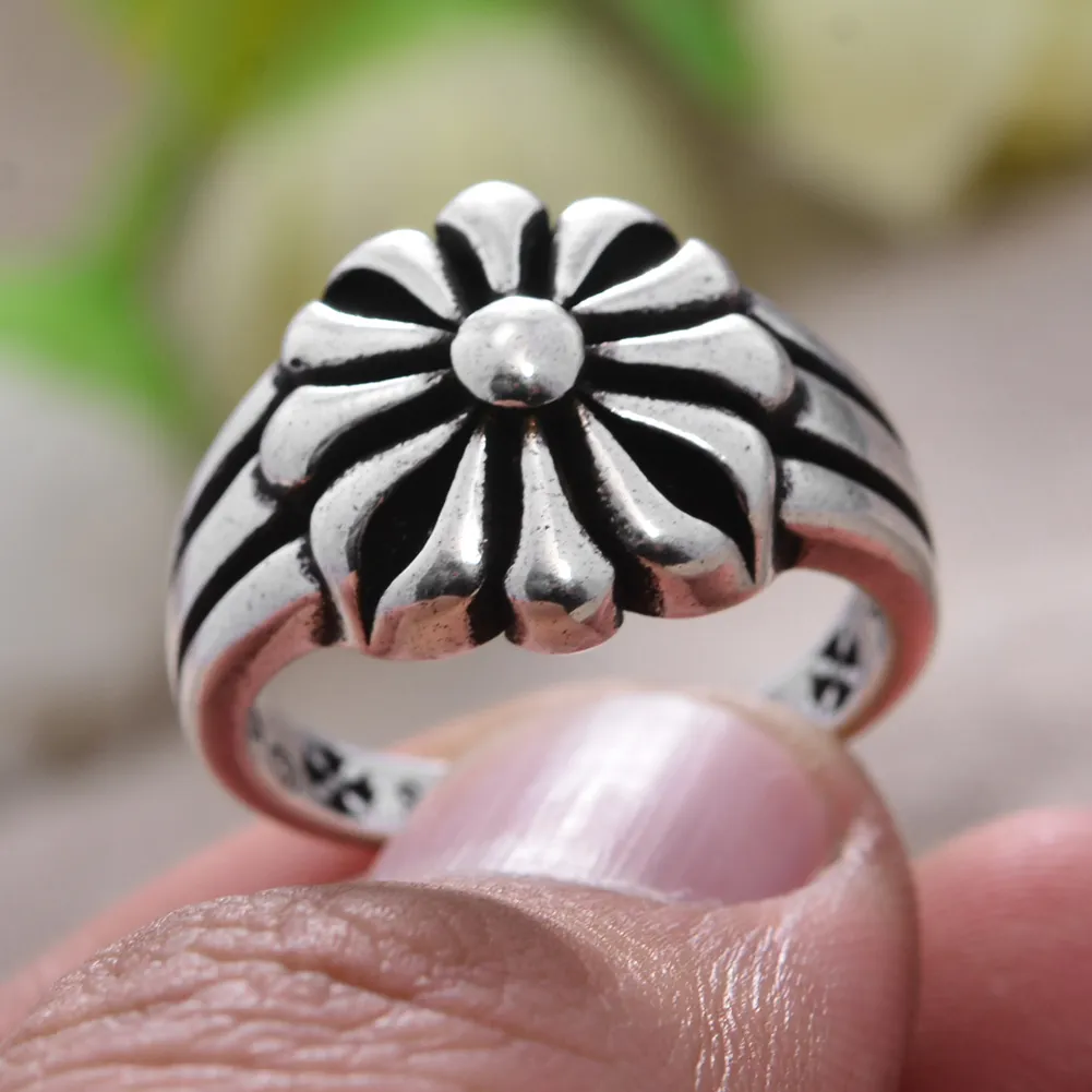 Bague Fleur Vintage en Argent