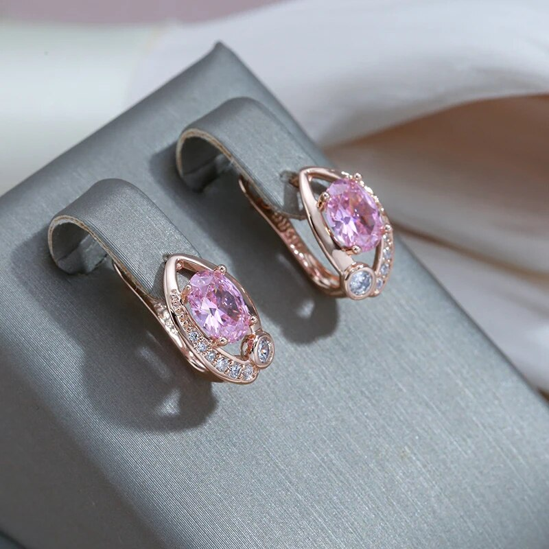 Boucles d'oreilles élégantes en zirconium rose