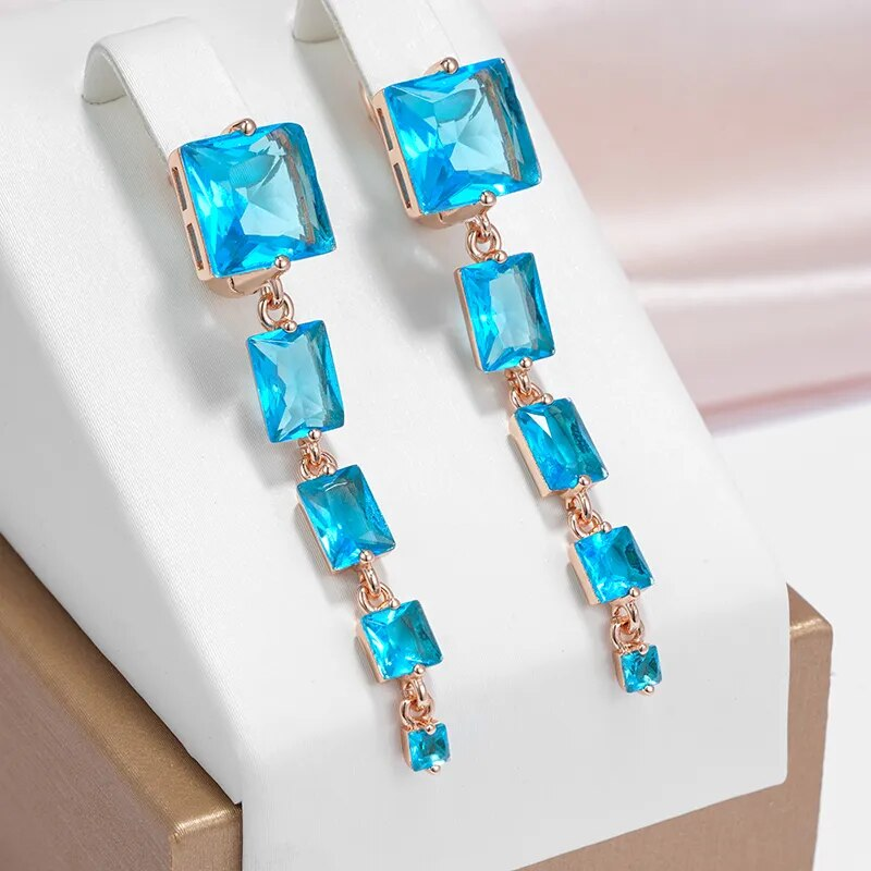 Boucles d'oreilles élégantes en cristal bleu