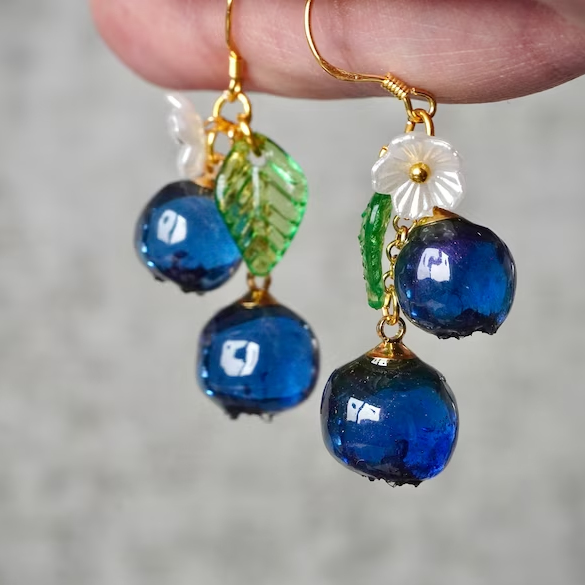 Boucles d'oreilles fleurs en cristal bleu Vintage