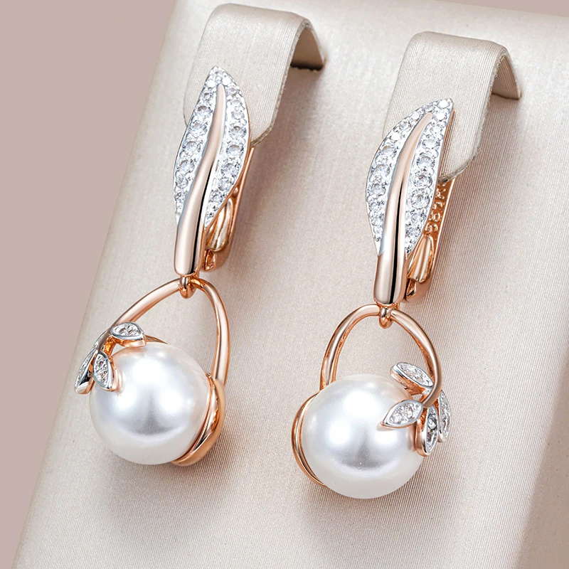 Boucles d'oreilles perles élégantes avec feuilles et perles brillantes