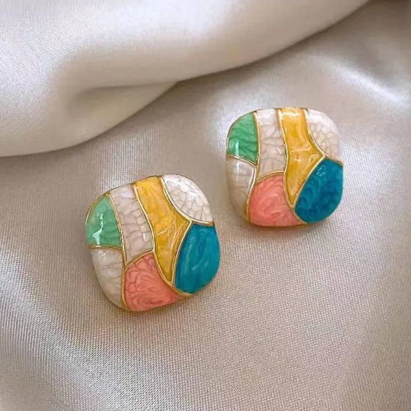 Boucles d'oreilles multicolores élégantes