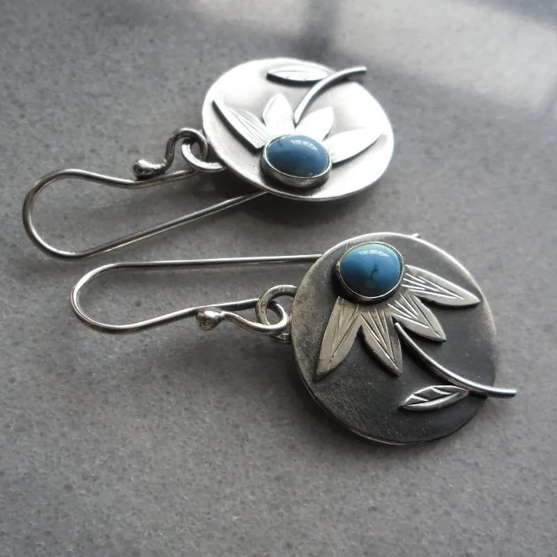 Boucles d'oreilles vintage avec fleur en pierre bleue